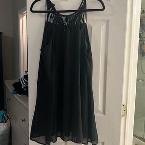 Black and white flowy dress